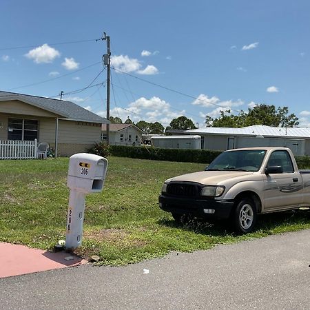Happy Rest Stop House North Fort Myers Kültér fotó